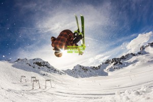 搜狐体育新闻_赛场更换时间调整引热议 赛事运营方详述区域赛第一阶段安排