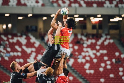 【搜狐体育网】替补奇兵闪耀梅阿查！迪马尔科临危受命独造三球，助国际米兰力克比萨当选最佳