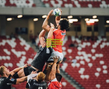 【搜狐体育网】替补奇兵闪耀梅阿查！迪马尔科临危受命独造三球，助国际米兰力克比萨当选最佳